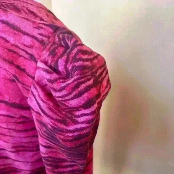 Pam & Gela Pink Tiger Print Puff Sleeve Sweatshirt Medium EUC! - Picture 6 of 9